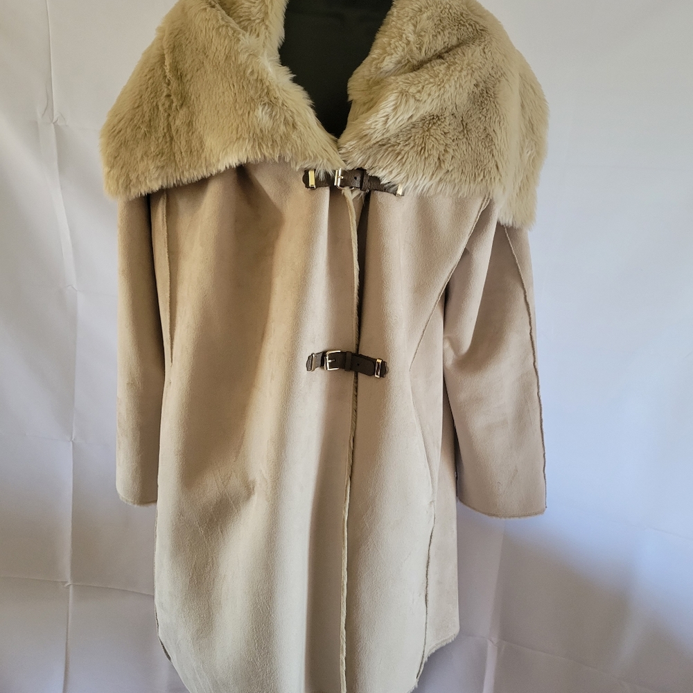 Calvin Klein Faux Shearling/Suede Coat. - Picture 5 of 10